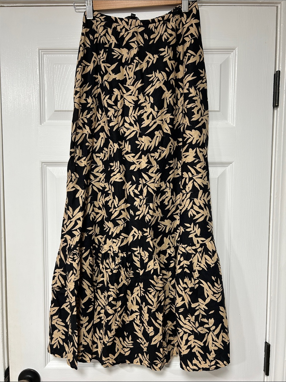 Black and Beige Leaf-Print linen Maxi Skirt